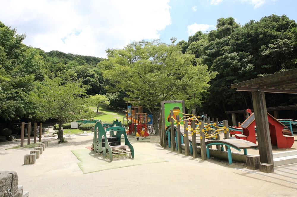 park. Until Higashihiraokoen 850m