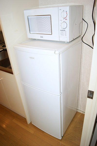 Other Equipment. refrigerator ・ With microwave