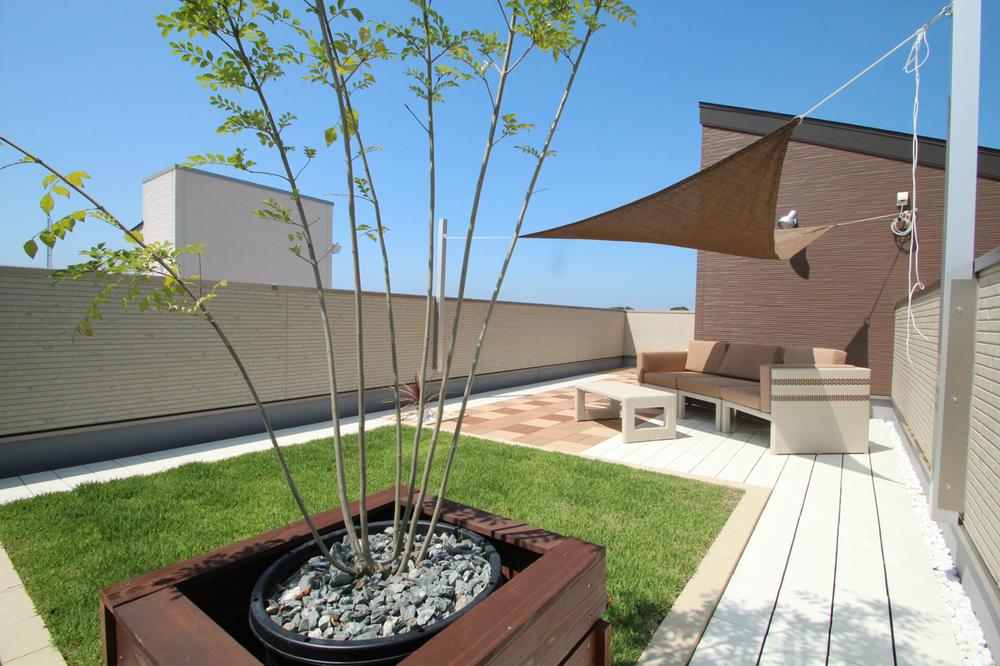 Garden. Rooftop garden Relaxed views and can enjoy the exhilarating feeling of opening (Osora living) and or meals or children and astronomical observation invited friends, It is to enrich life. (Photo using our Mononoke model photo)
