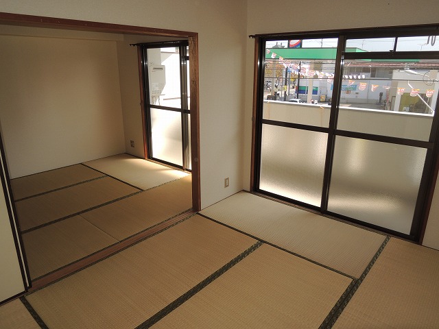 Living and room. Bright Japanese-style room of two between the More