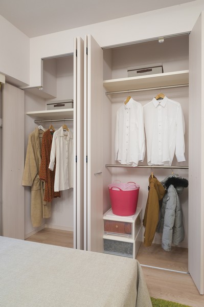 Western-style 1 of the closet