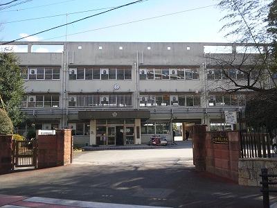 Primary school. 499m to Fukuoka Municipal Naka Minami Elementary School