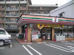 Convenience store. Seven-Eleven Hakata Morooka store up (convenience store) 350m