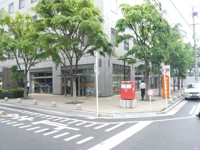 post office. 800m until JT Hakata building in the post office (post office)