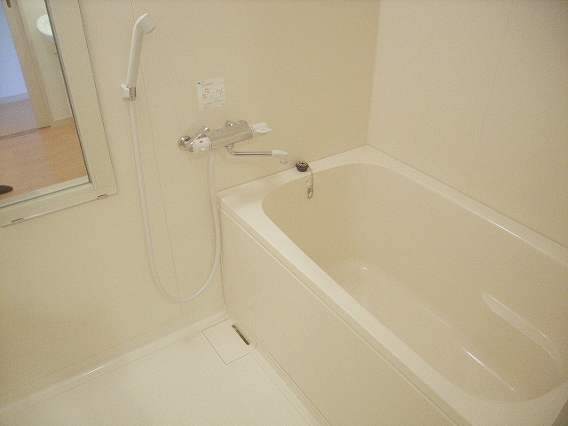 Bath. Spacious bathroom ☆ 