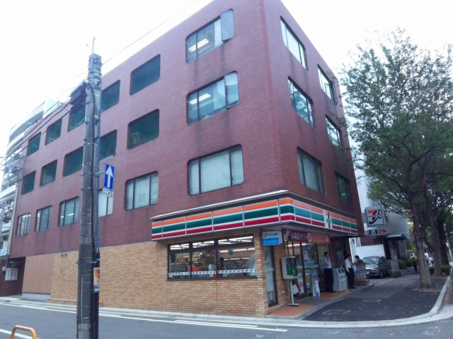 Convenience store. Seven-Eleven 196m to Fukuoka Government Building Higashiten (convenience store)