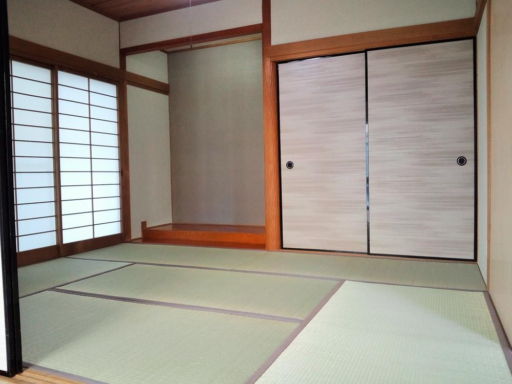 Non-living room. ◆ Japanese-style room of calm atmosphere!