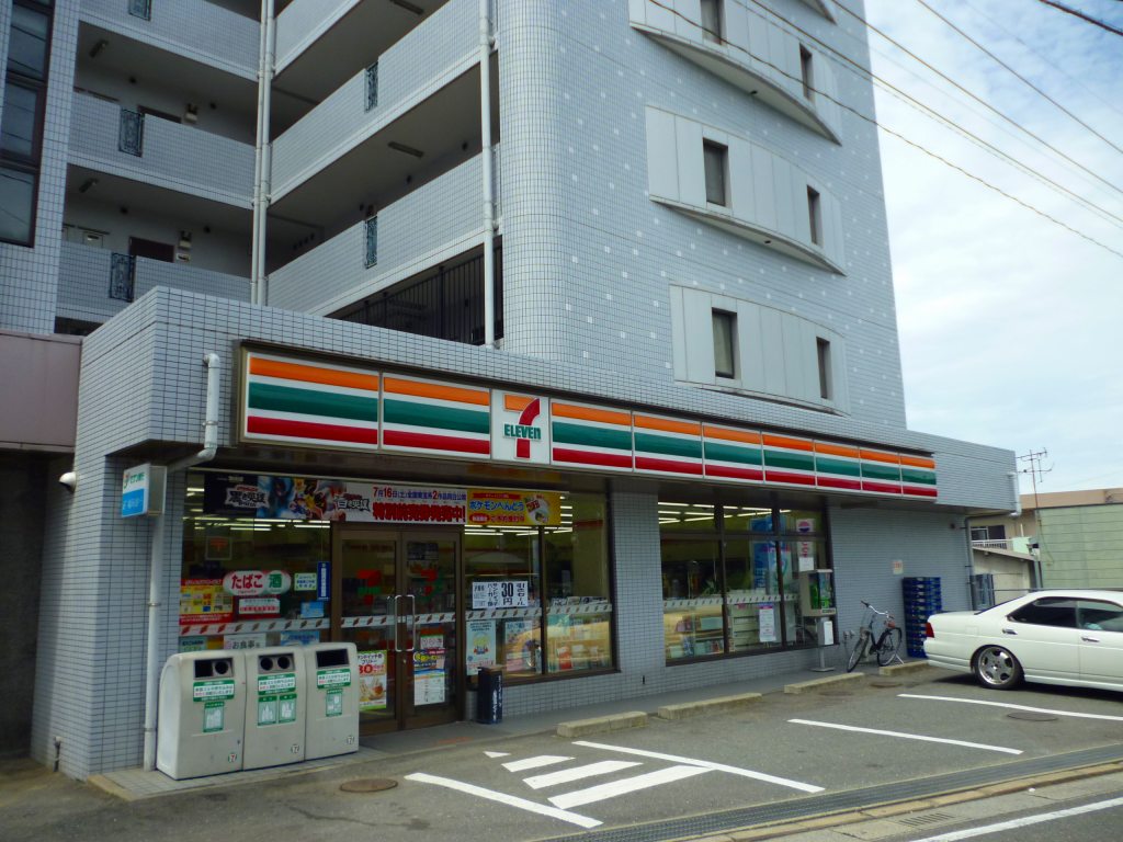 Convenience store. Seven-Eleven, Higashi-ku, Fukuoka Tonoharu 7-chome up (convenience store) 189m