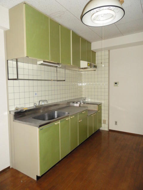 Kitchen. Kitchen