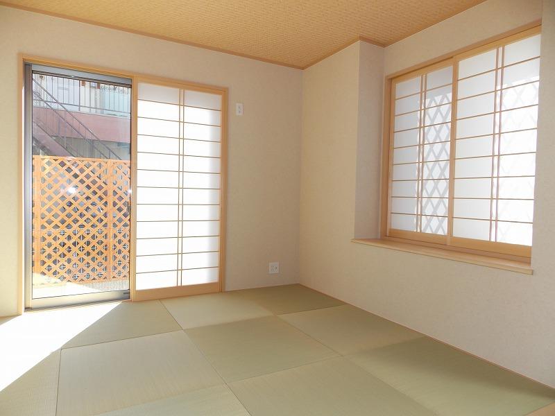 Same specifications photos (Other introspection). Is a Japanese-style room It is useful to have a little Japanese-style room at the time of visitor (^_^) / Usually let's open (^_^) / ~