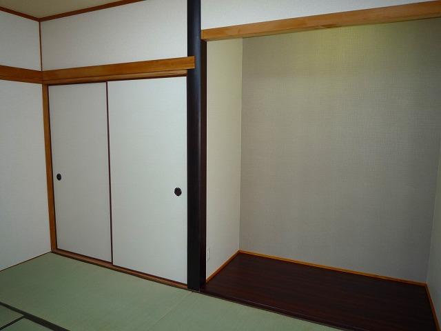 Non-living room. Japanese style room