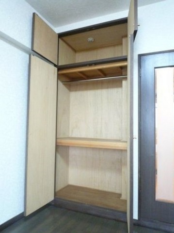 Other room space. Large storage