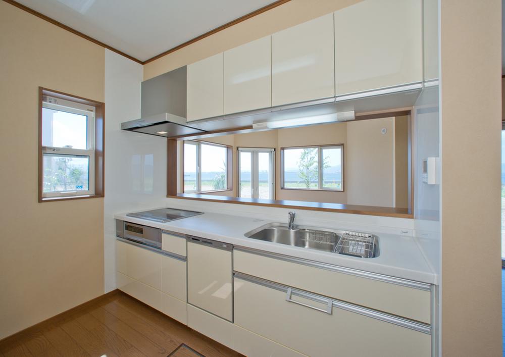 Kitchen. The kitchen is adopting the system kitchen with a dishwasher Of course countertops artificial marble No. 1 place Kitchen (August 2012) shooting