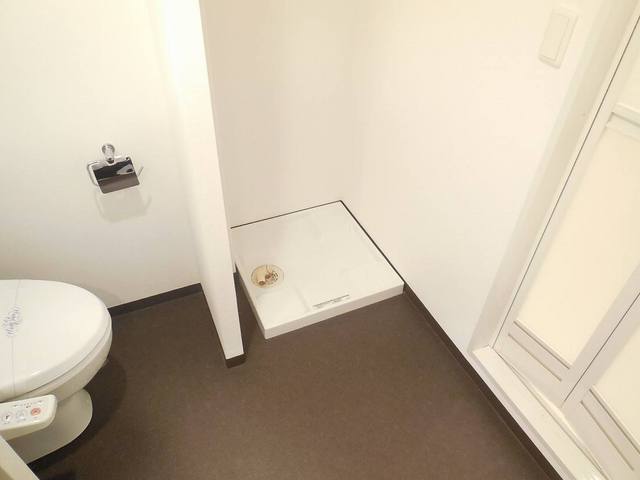 Other room space. Toilet with Washlet