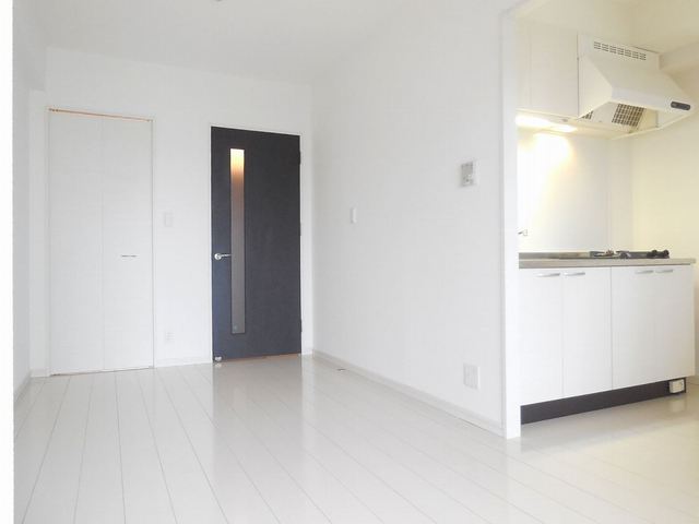 Living and room. White Flooring