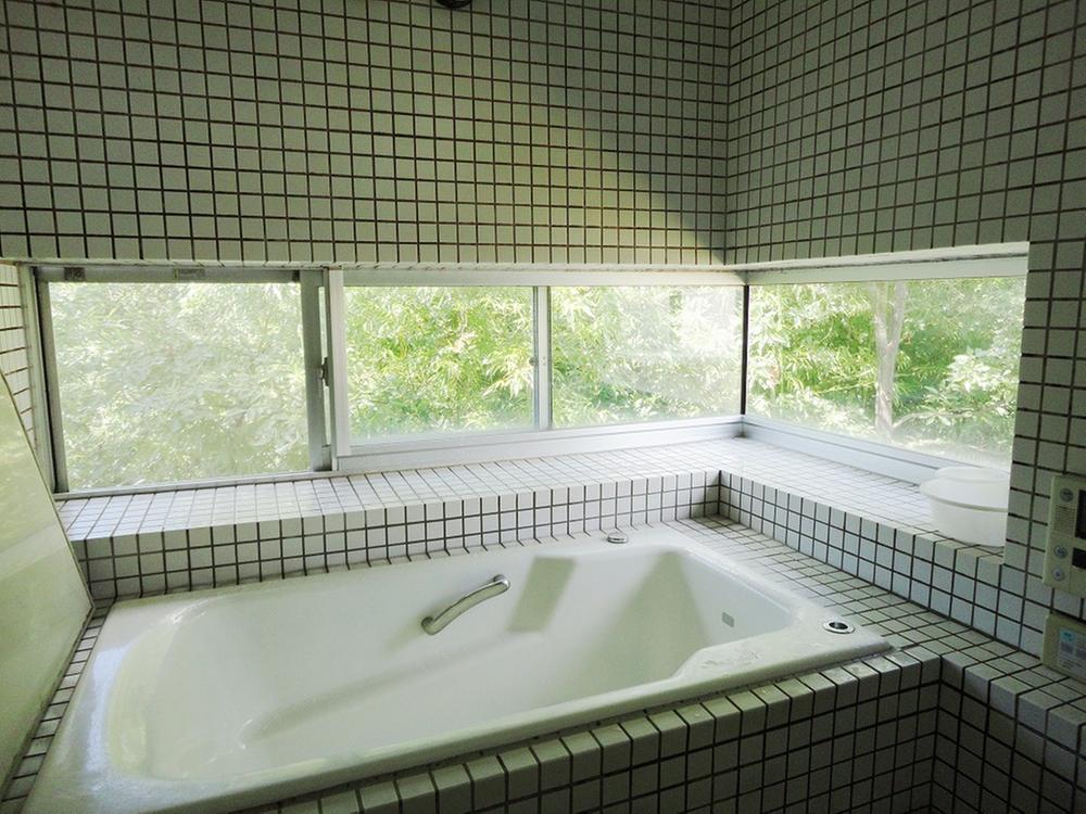 Bathroom. Bathroom (2 Kaiyokushitsu) ☆ Just relaxation green visible from windows that heals the mind and body ☆