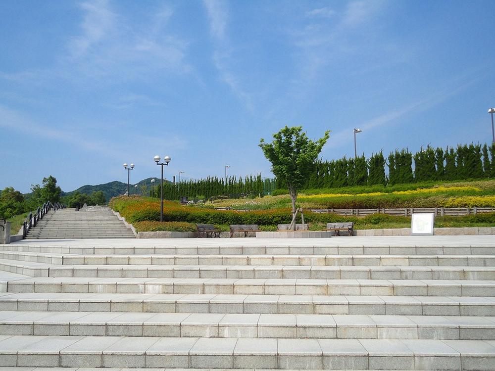 Other. Widely it is on site, Facilities are well-equipped park ☆ Tennis courts and lawn open space, By all means to also equipped children's playground and a walk Athletic! !