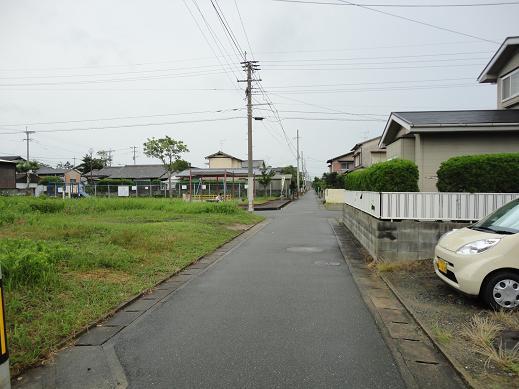 Local photos, including front road. Local (July 2013) Shooting