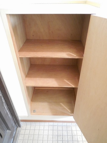 Other room space. Entrance storage