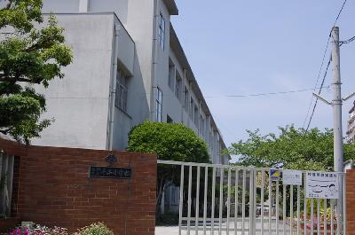 Primary school. Chihaya to elementary school (elementary school) 290m