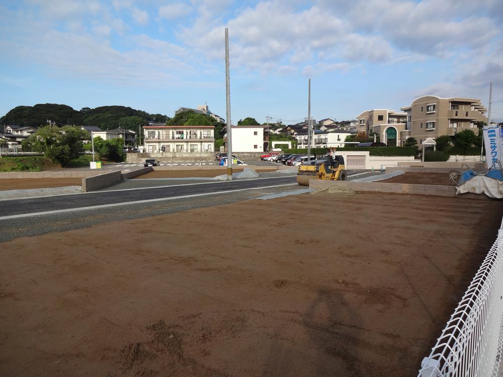 Other local. Each residential land that orderly has been construction. MinamiMuko is per yang good! ! Local (September 2013) Shooting