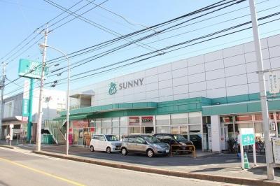 Supermarket. 718m to Sunny Matsuzaki shop