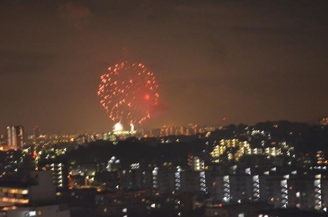 View photos from the dwelling unit. Fireworks display is also seen! September 7, 2013 shooting