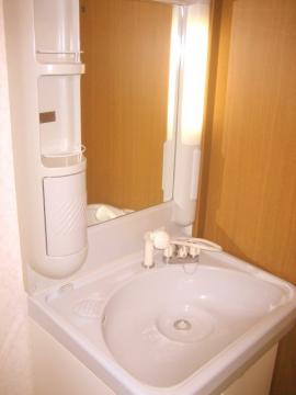 Other room space. Wash dressing room ・ Shandore ・ Washing machine in the room