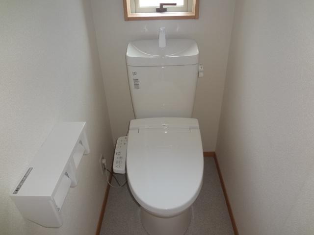 Toilet. The second floor of the toilet with a bidet!