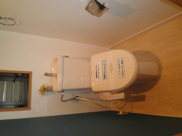 Toilet.  ■ Friendly to the buttocks bidet new goods exchange settled!