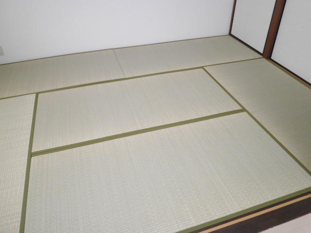 Other introspection.  ■ Tatami mat exchange & FusumaCho Kawasumi! And hot and there is a Japanese-style room!