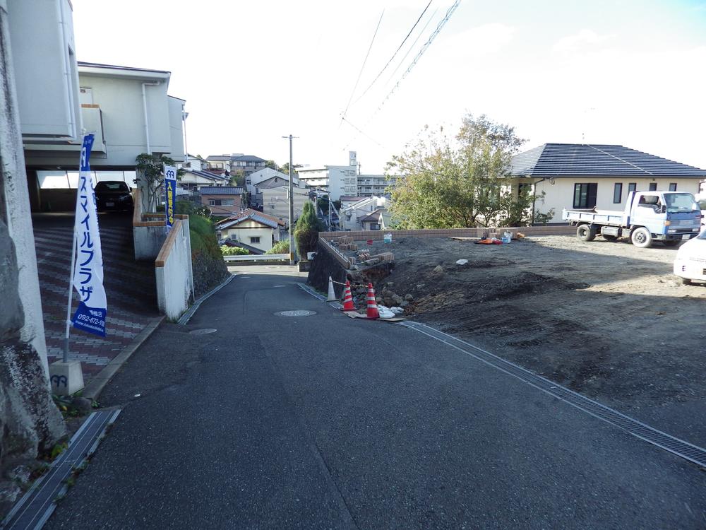 Local photos, including front road. Local entire surface of the road