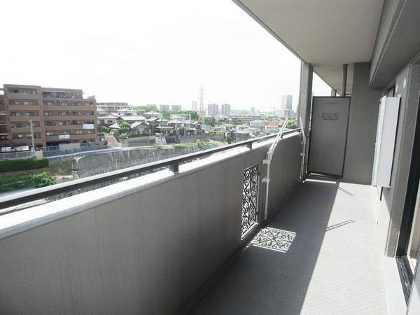 Balcony. Since there is no building in front of the balcony view is very! Is good! of course ・  ・ Day good!
