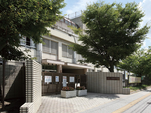 Surrounding environment. Matsushima elementary school (about 740m ・ A 10-minute walk)