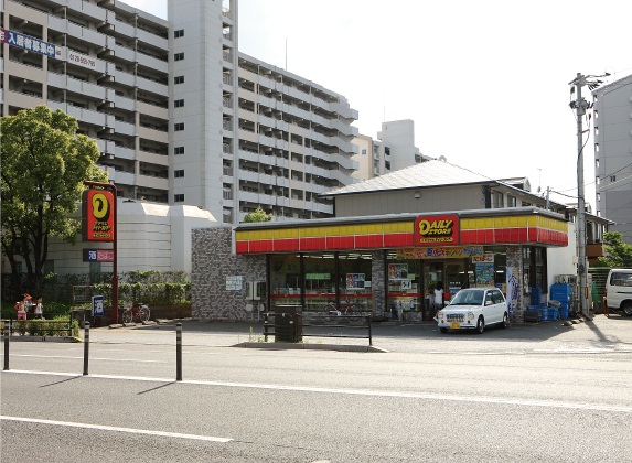 Convenience store. Yamazaki Daily Store (convenience store) up to 100m
