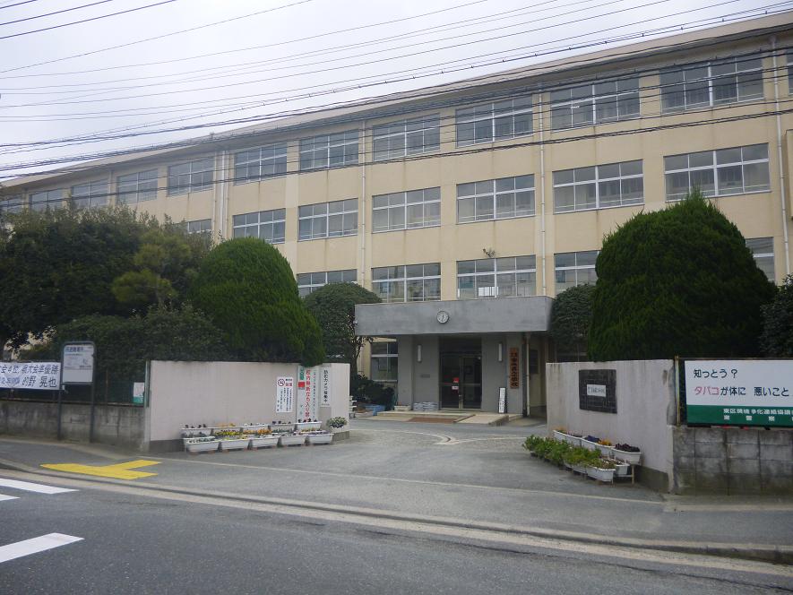 Junior high school. Kashii 980m up to two junior high school (junior high school)