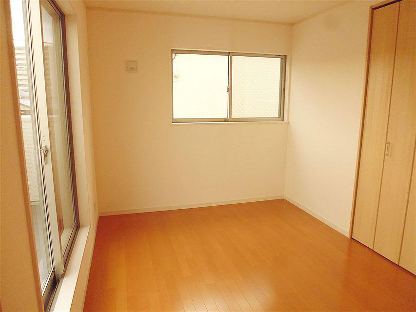 Non-living room. Akarui 2 Kaiyoshitsu
