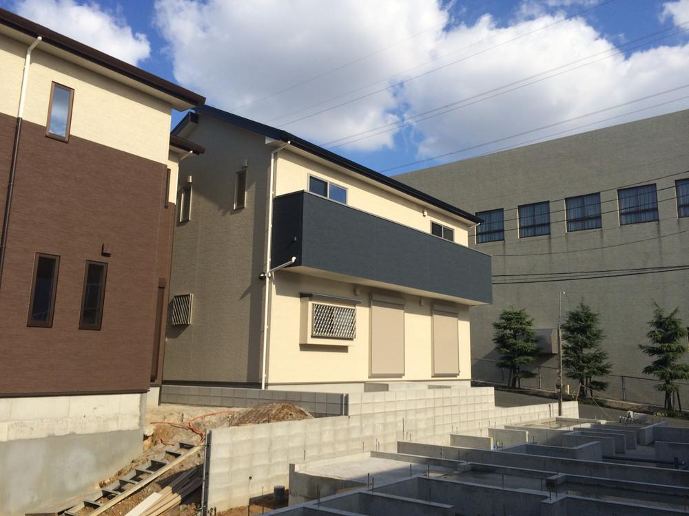 Local appearance photo. Local (12 May 2013) Shooting