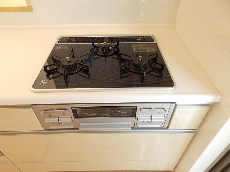 Same specifications photo (kitchen). It is gas specification!  Firepower also strongly, Stir-fry, such as fried rice ・ Others will show their ability in a variety of dishes! ! (^_^) /