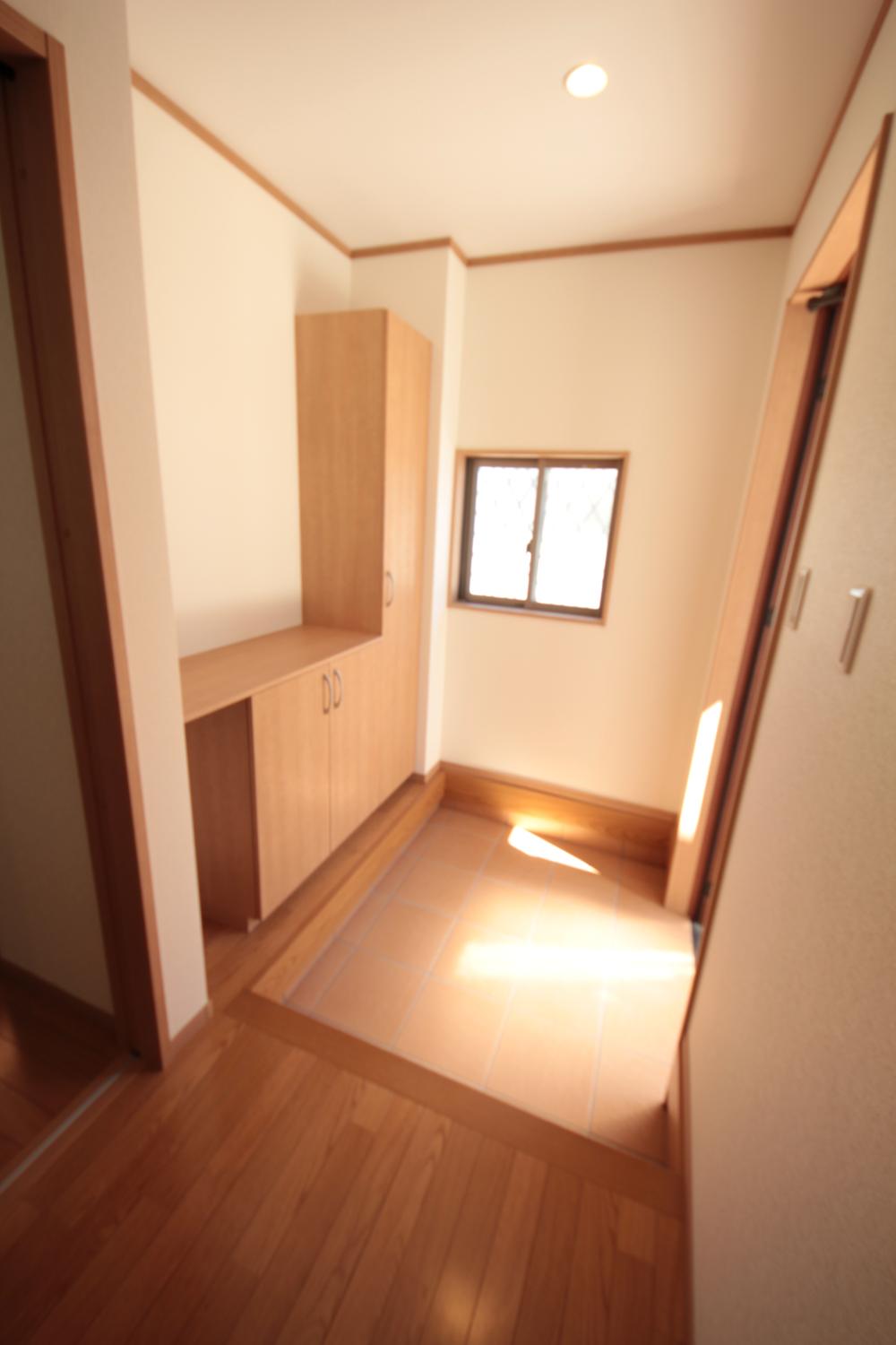 Entrance. Local (September 2013) Shooting