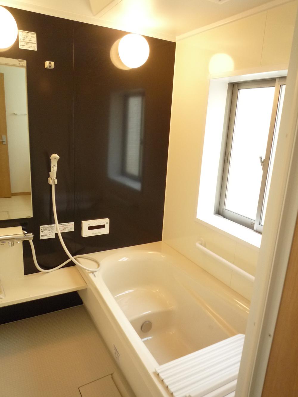 Same specifications photo (bathroom).  ■ Construction example photo ■