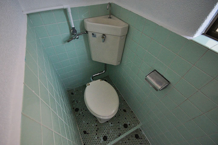 Toilet