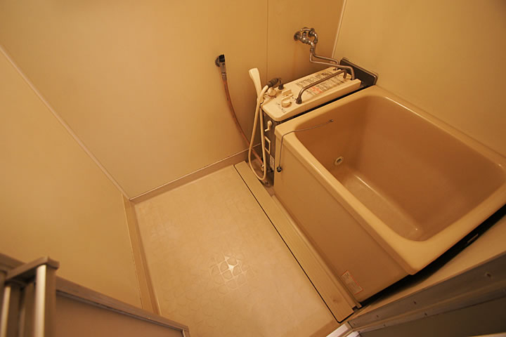 Bath. Bathroom (can be changed to the water heater)