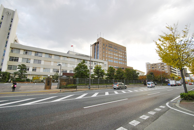 University ・ Junior college. Private Nakamura Gakuen (University ・ 164m up to junior college)