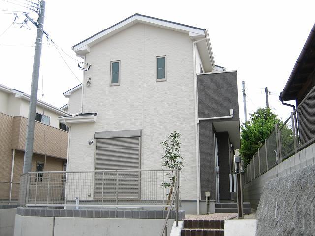 Local appearance photo. 2013 May shooting