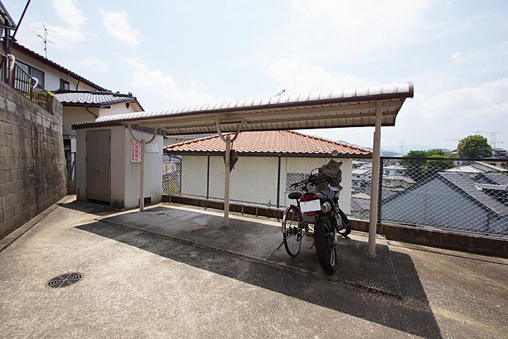 Parking lot. On-site bicycle parking space