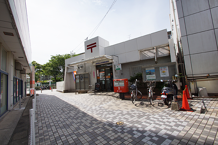 post office. 600m to Jinshan post office (post office)
