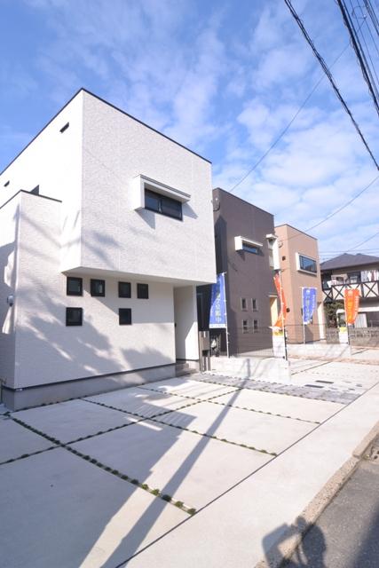 Other. It is east. Shanshan and day will rain down over the day from the morning.