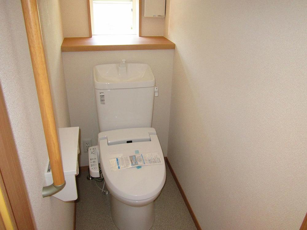 Toilet. Same specifications 1 Building