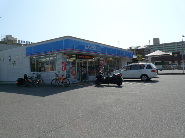 Convenience store. 150m until Lawson (convenience store)